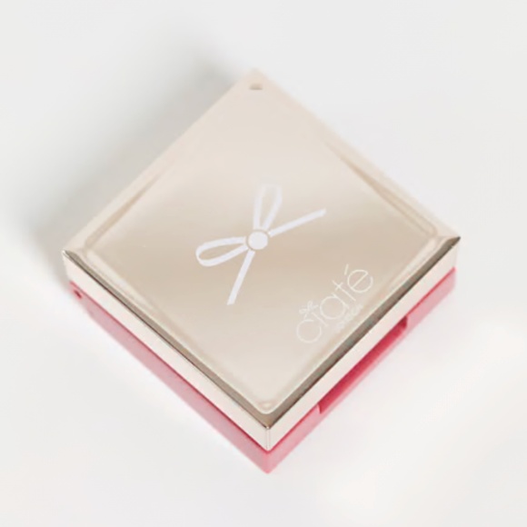 ciate london velvet cloud lip powder in heavenly - Picture 4 of 4